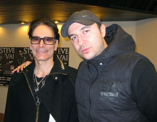 Водещият Васко и Steve Vai