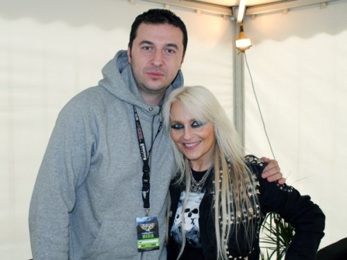 Водещият Васко и Doro