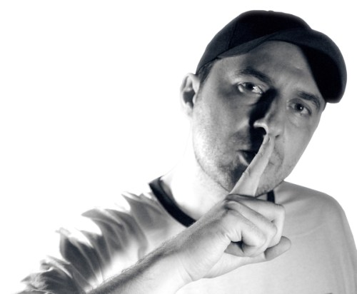 Водещият Васко