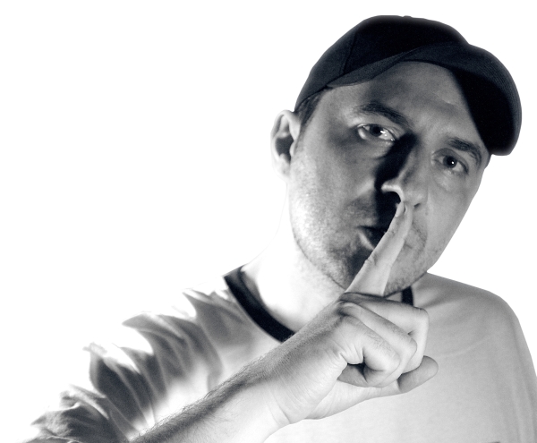 Водещият Васко