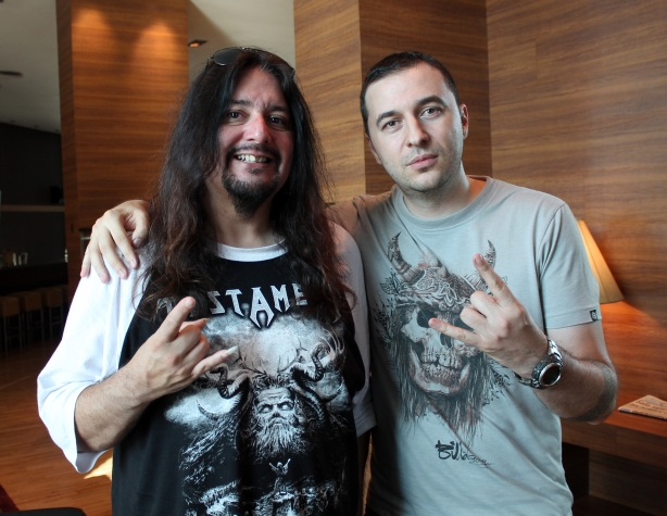 Водещият Васко и Gene Hoglan