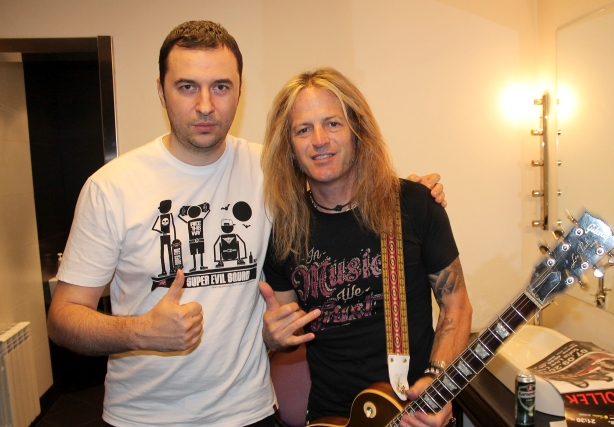 Водещият Васко и Doug Aldrich