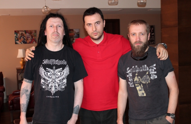 Водещият Васко и Paradise Lost