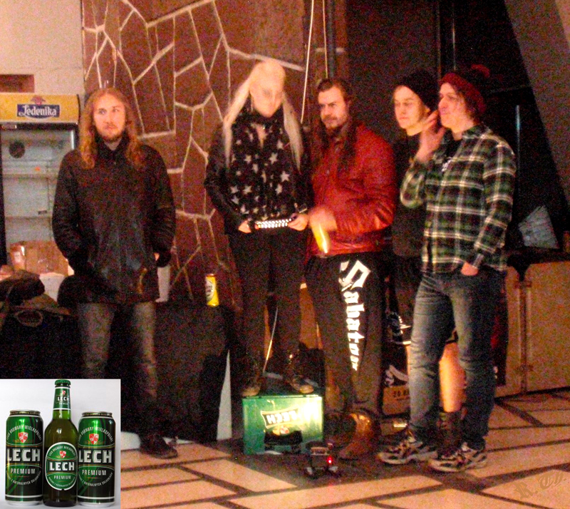 Battle Beast по време на биса на Sabaton