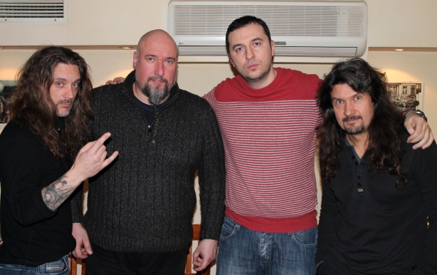 Водещият Васко и Rage