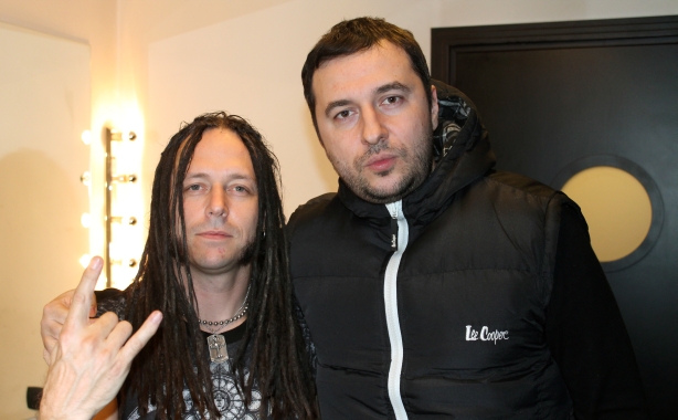 Водещият Васко и John Moyer - Disturbed