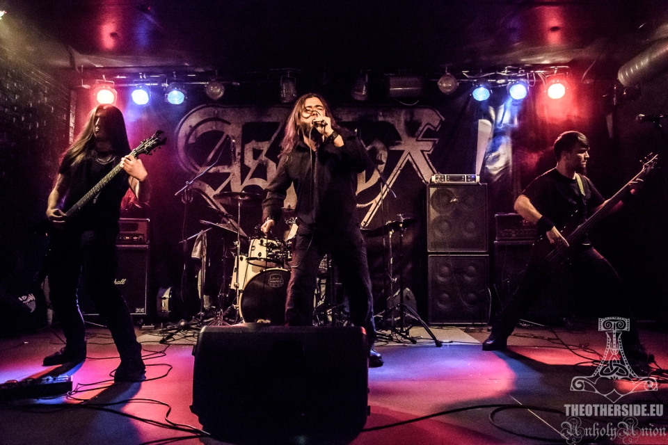 Concurrency in Knowledge