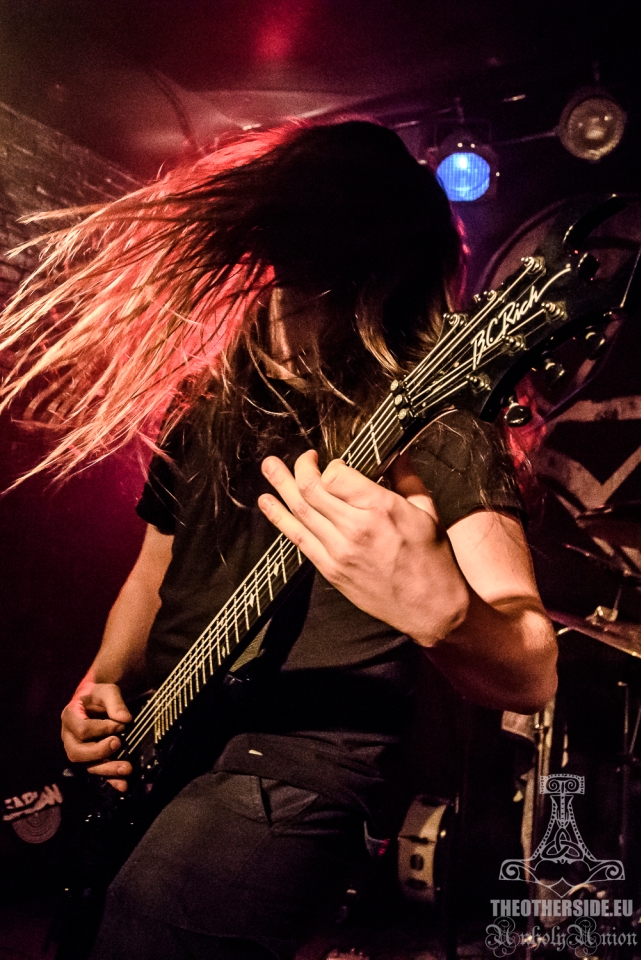 Concurrency in Knowledge