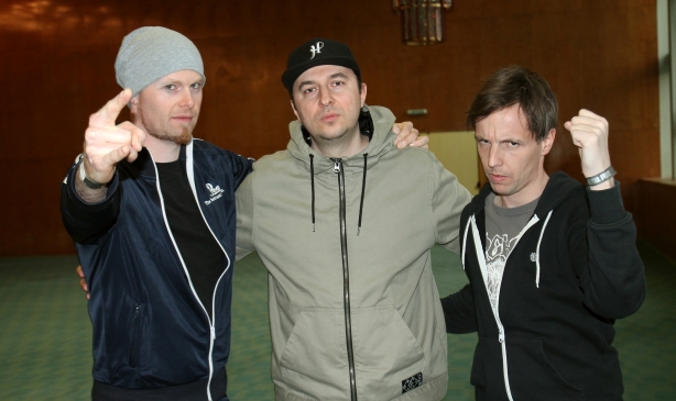 Водещият Васко и Powerwolf