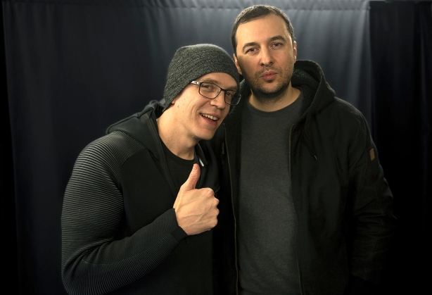 Водещият Васко Катинчаров и Devin Townsend