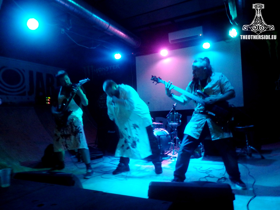 Vaginal Penetration Of An Amelus With A Musty Carrot