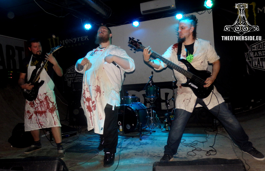 Vaginal Penetration Of An Amelus With A Musty Carrot