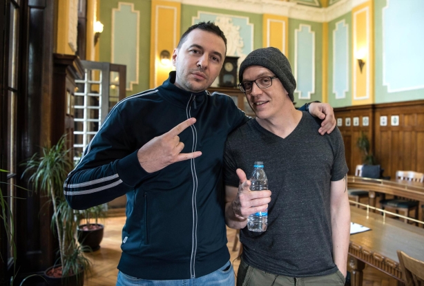 Водещият Васко и Devin Townsend