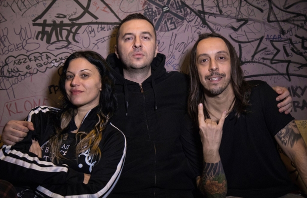 Водещият Васко и Lacuna Coil