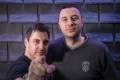 Водещият Васко Катинчаров и Johnny Gioeli - Axel Rudi Pell