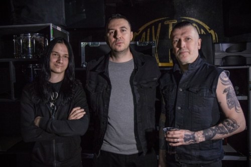 Водещият Васко Катинчаров и Paradise Lost