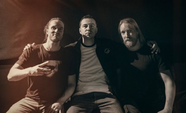 Водещият Васко Катинчаров и Turisas