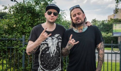 Водещият Васко Каттинчаров и Chris McMahon - Thy Art Is Murder