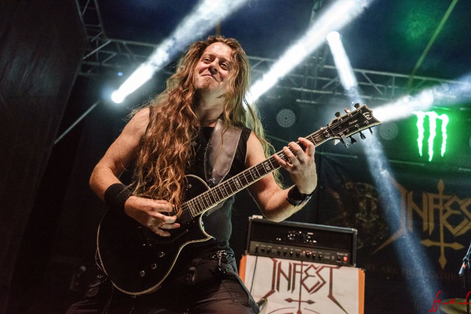 Infest
