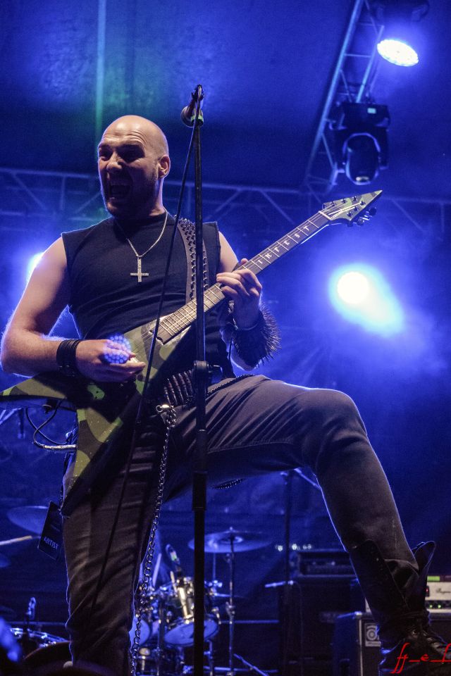 Infest