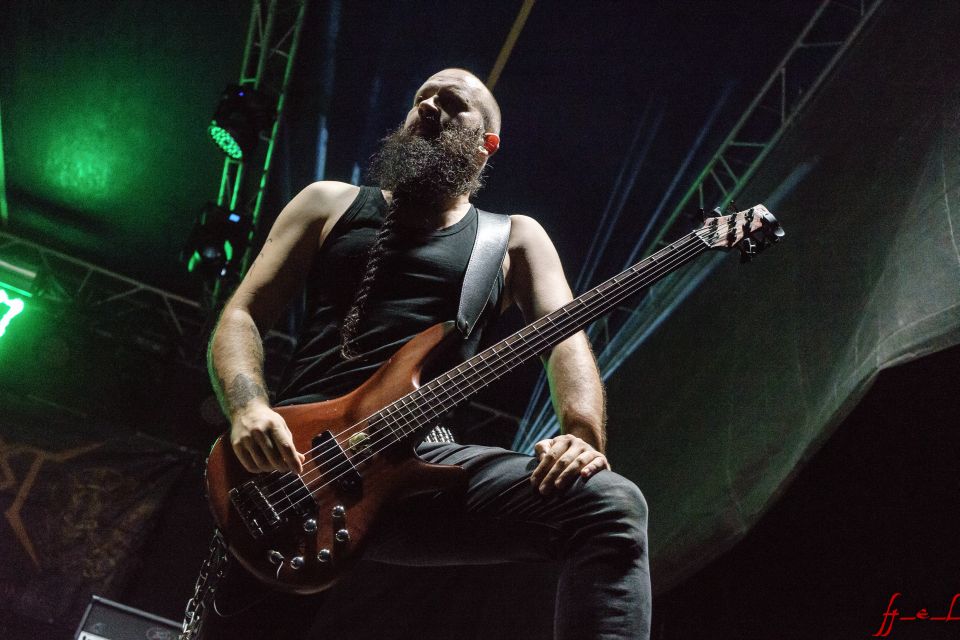 Infest