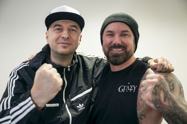 Водещият Васко Катинчаров и Tim Lambesis - As I Lay Dying