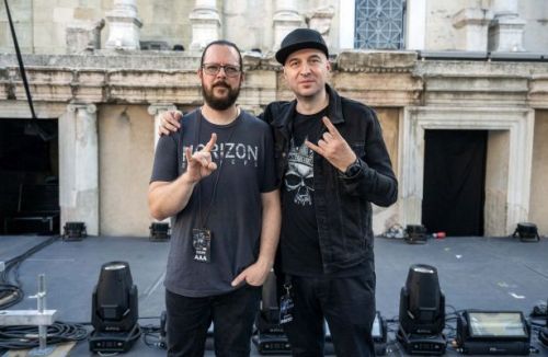 Водещият Васко Катинчаров и Ihsahn