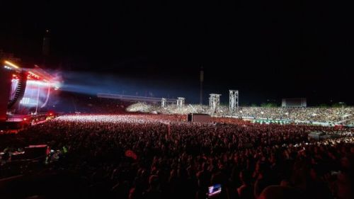 Концерт на Guns N' Roses в София